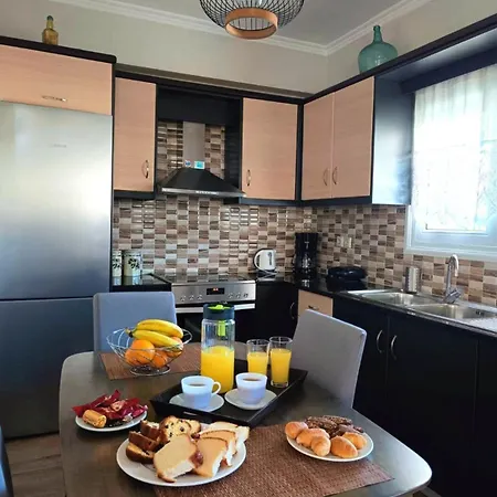 Giota's 100m Fro The Karavomylos