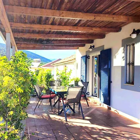 Appartamento Giota's 100m Fro The