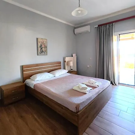 Apartment Giota's 100m Fro The Karavomylos