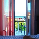 Giota's 100m Fro The Appartement *
